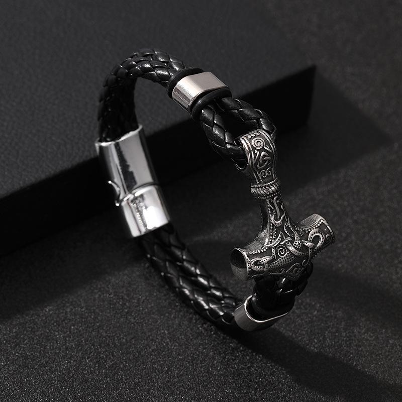 Quake Viking Leather Bracelet