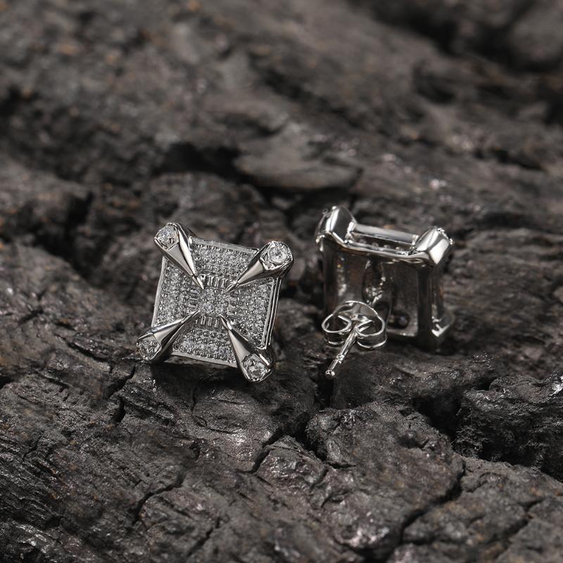 Dragon Claw Square Diamond Stud Earrings